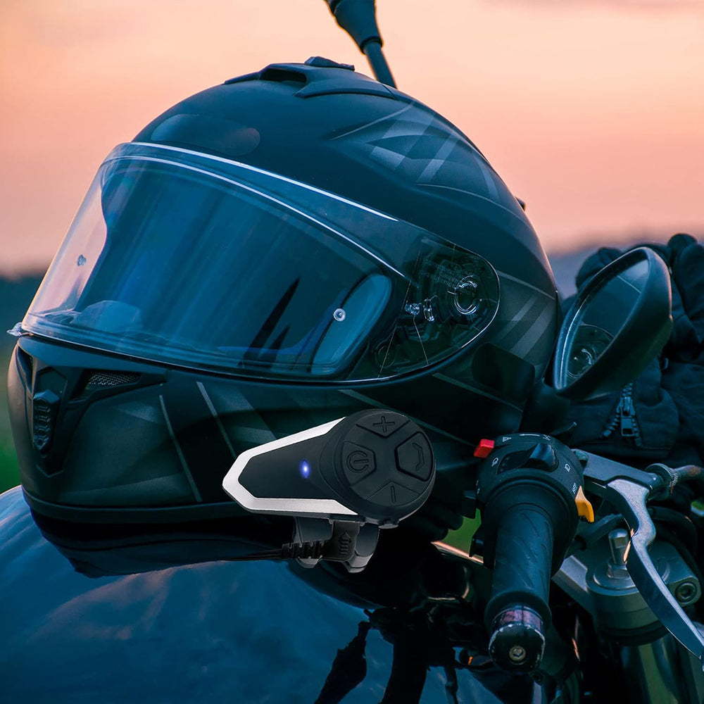 Gripflowi Motorcycle Intercom design detail
